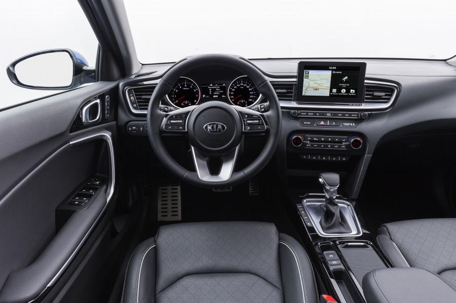 Торпедо Kia Ceed 2018 года  (WW) (фото 15 из 40)